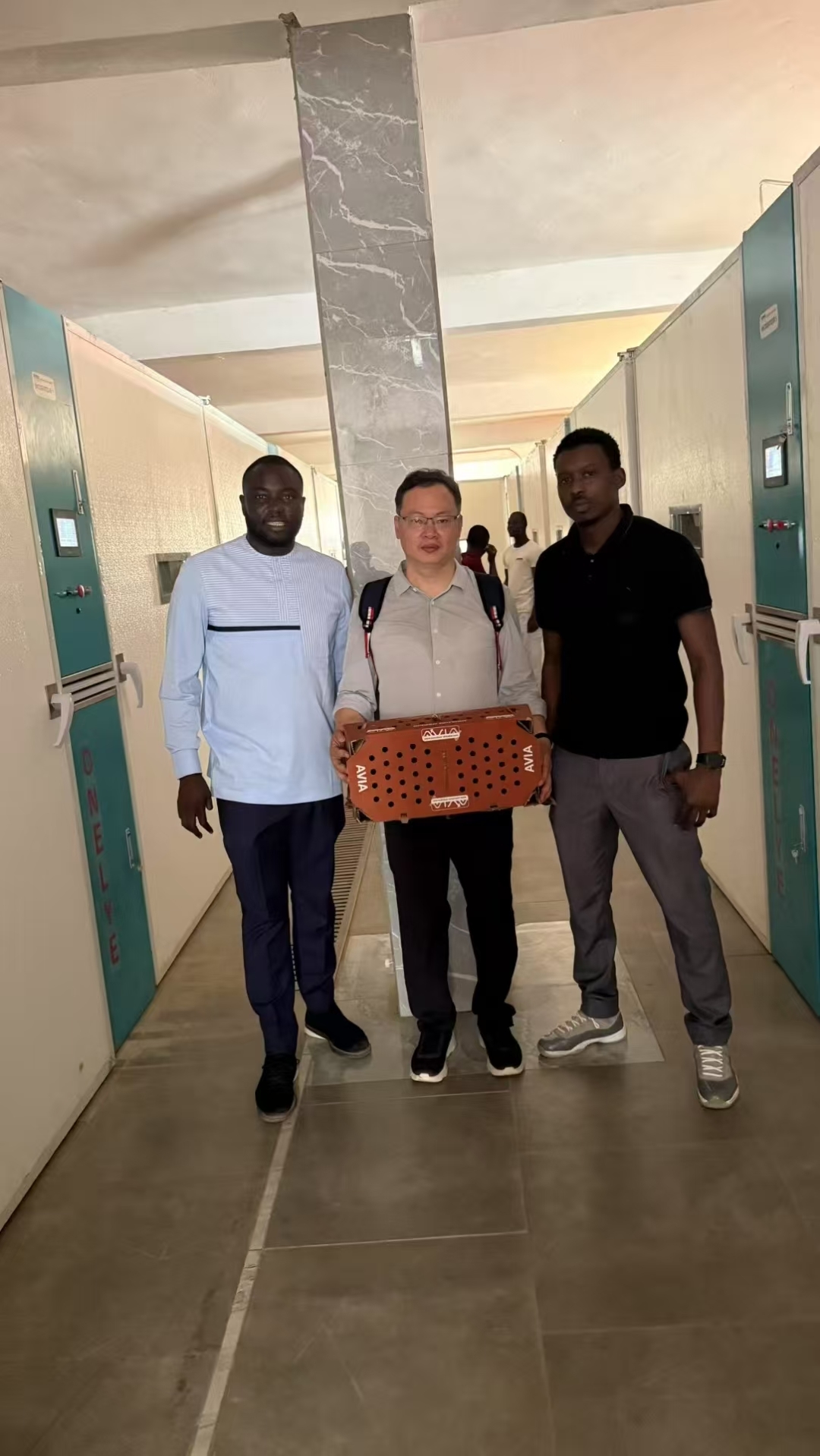 أحدث مدونات الشركة حول المزارعون الكينيون يعانون من انقطاع التيار الكهربائي وتقلبات درجة الحرارة: كيف تحافظ حاضنات المرحلة الواحدة على معدلات الفقس مستقرة